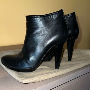 BOTTEGA VENETA BLACK STELLAR BOOTIE